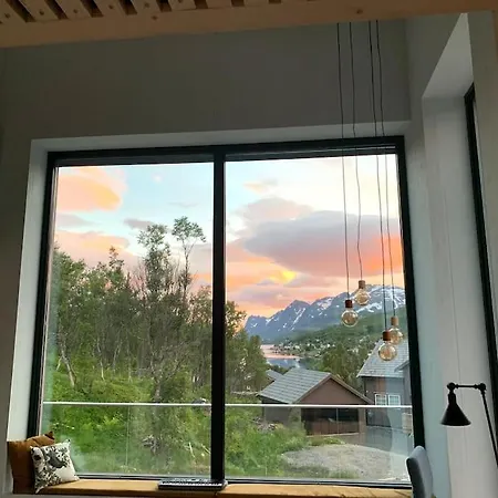 Hébergement de vacances Spectacular New Build House With An Amazing View! - Kvaloya, Tromso